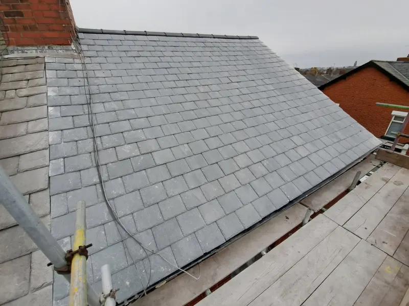 Slipped slates in Knaresborough
